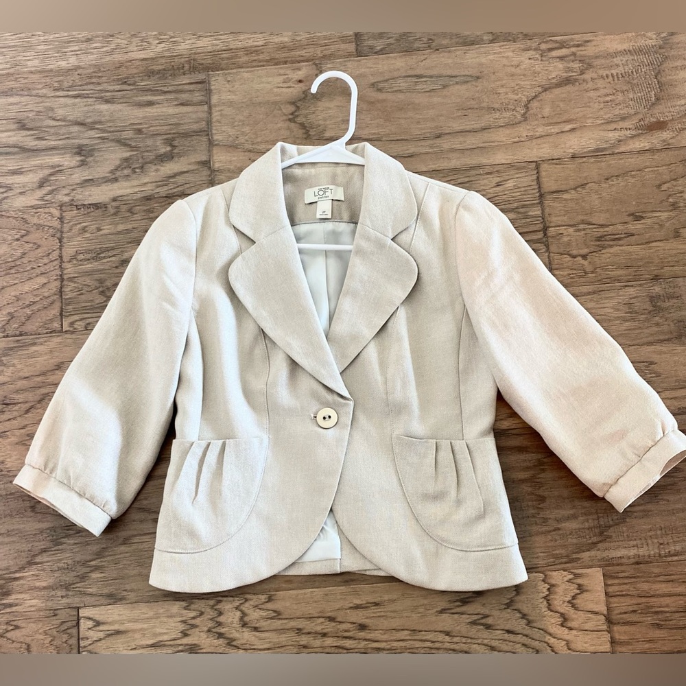 Ann Taylor Loft Petite 2 Blazer Beige with Silver Sparkle Fabric 2P